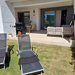 Apartment Infinity Vanian Gardens *