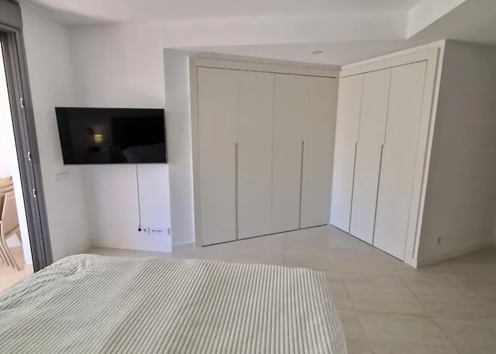 Infinity Vanian Gardens *