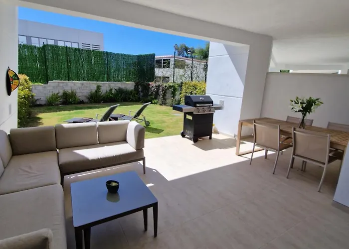 Apartment Infinity Vanian Gardens Estepona