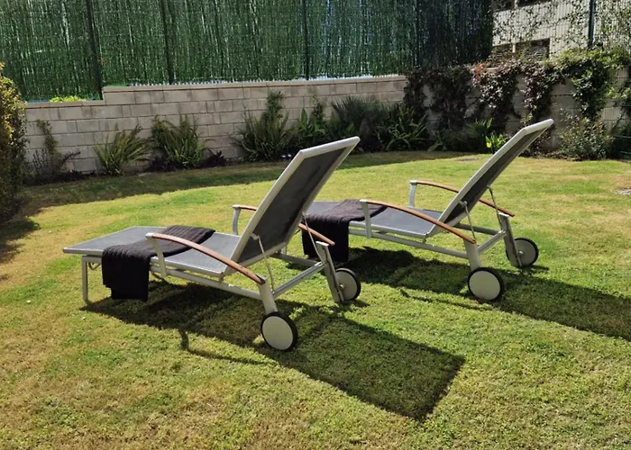 Infinity Vanian Gardens * إِستيبونا